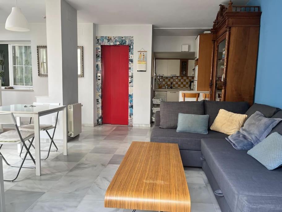 Penthouse With Large Terrace In Center Of Cadiz Apartment Exterior photo